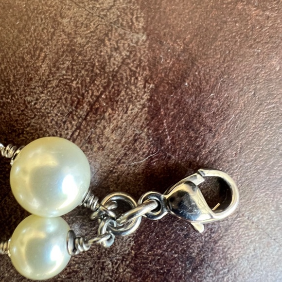 Chanel Faux Pearl and Crystal Cluster Bracelet From Autumn 2008 Collection - Picture 8 of 16